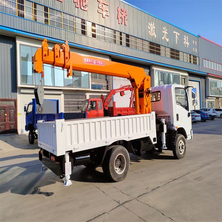 石碇区三轮随车吊定制 农用改装机自备吊中瑞长期出售